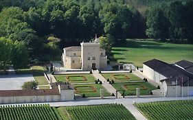 Chateau La Tour Carnet